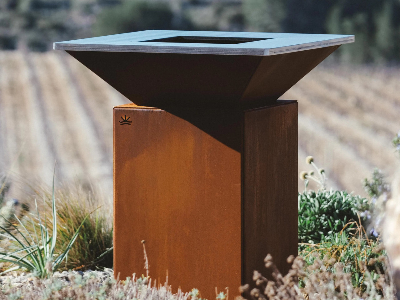 Fabriquer Brasero Plancha Plan Brasero Carré Brasero carré : barbecue-plancha design pour le jardin – KIBRULE